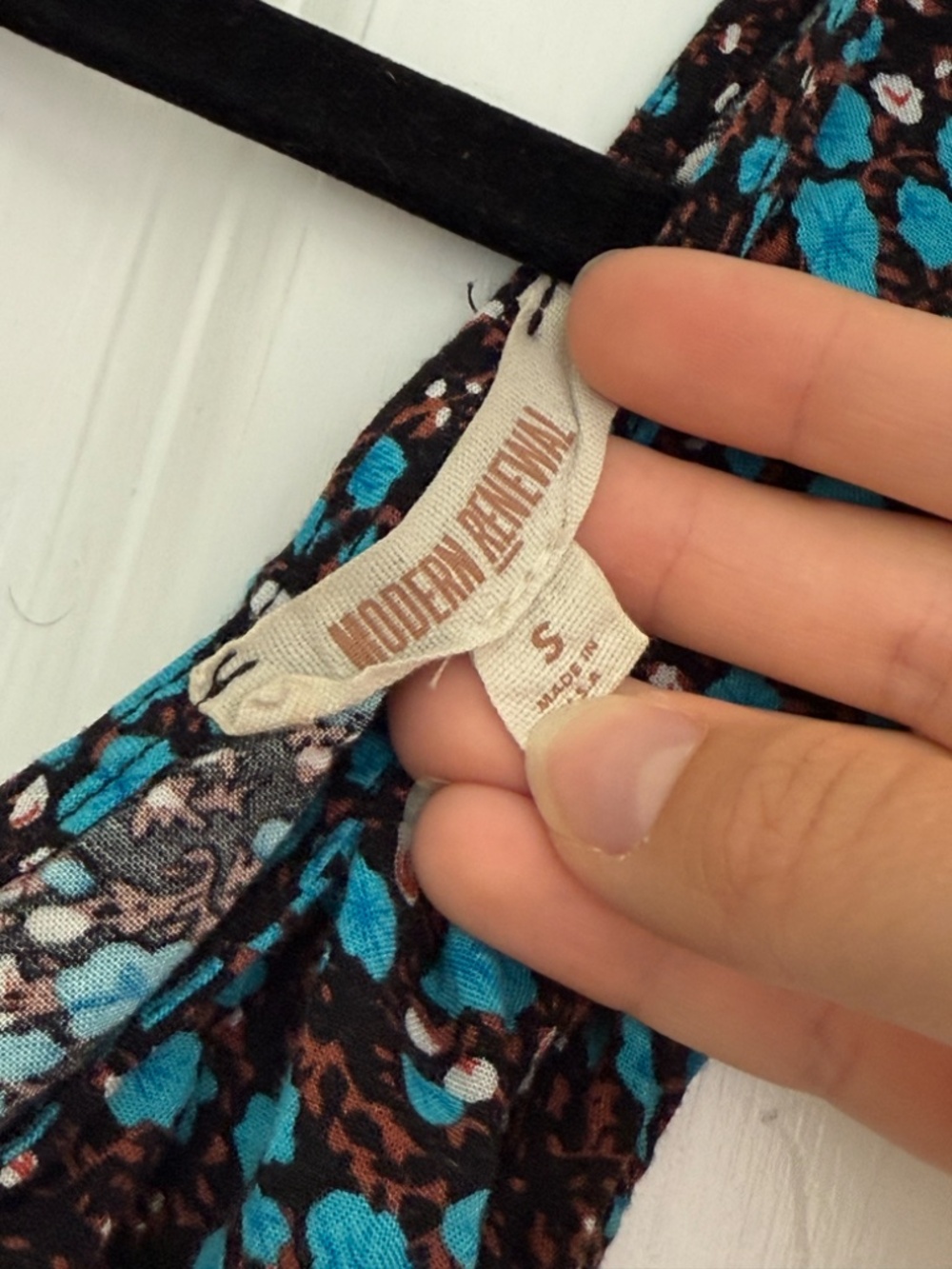 Patterned Tank Top - Picture 3 of 4